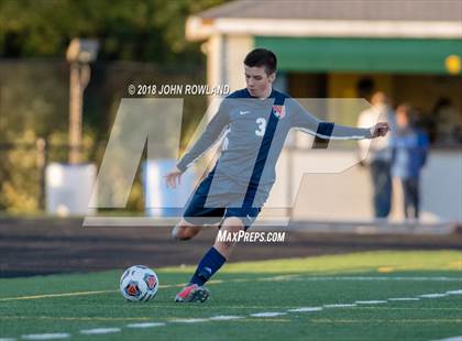 Thumbnail 1 in Hersey vs. Evanston (IHSA 3A Regional Semifinal) photogallery.