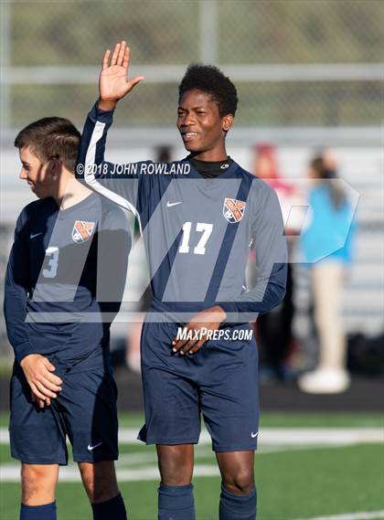 Thumbnail 2 in Hersey vs. Evanston (IHSA 3A Regional Semifinal) photogallery.