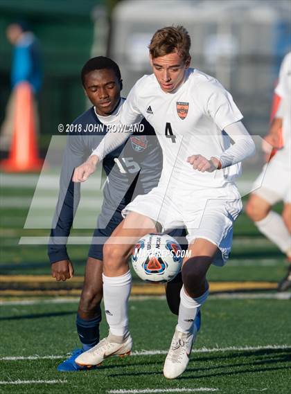 Thumbnail 2 in Hersey vs. Evanston (IHSA 3A Regional Semifinal) photogallery.