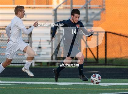 Thumbnail 3 in Hersey vs. Evanston (IHSA 3A Regional Semifinal) photogallery.