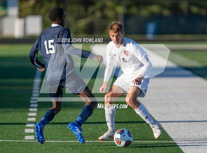 Thumbnail 2 in Hersey vs. Evanston (IHSA 3A Regional Semifinal) photogallery.