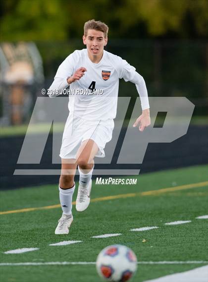 Thumbnail 3 in Hersey vs. Evanston (IHSA 3A Regional Semifinal) photogallery.