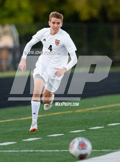 Thumbnail 2 in Hersey vs. Evanston (IHSA 3A Regional Semifinal) photogallery.
