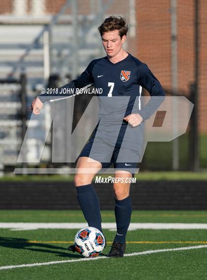 Thumbnail 3 in Hersey vs. Evanston (IHSA 3A Regional Semifinal) photogallery.