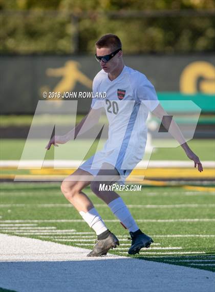 Thumbnail 2 in Hersey vs. Evanston (IHSA 3A Regional Semifinal) photogallery.
