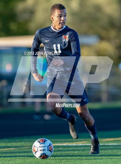 Thumbnail 2 in Hersey vs. Evanston (IHSA 3A Regional Semifinal) photogallery.