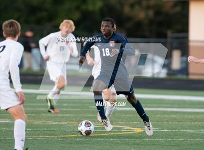 Thumbnail 2 in Hersey vs. Evanston (IHSA 3A Regional Semifinal) photogallery.