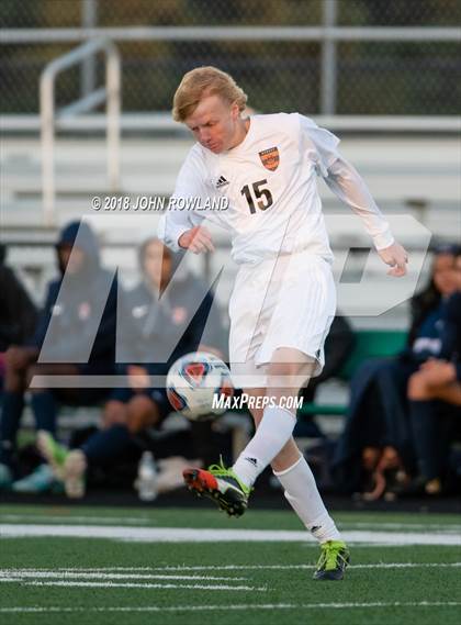 Thumbnail 2 in Hersey vs. Evanston (IHSA 3A Regional Semifinal) photogallery.