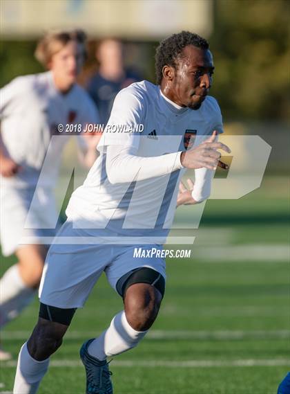 Thumbnail 2 in Hersey vs. Evanston (IHSA 3A Regional Semifinal) photogallery.