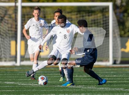 Thumbnail 3 in Hersey vs. Evanston (IHSA 3A Regional Semifinal) photogallery.