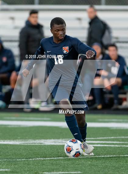 Thumbnail 3 in Hersey vs. Evanston (IHSA 3A Regional Semifinal) photogallery.