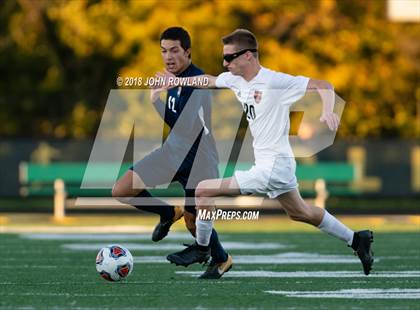 Thumbnail 2 in Hersey vs. Evanston (IHSA 3A Regional Semifinal) photogallery.