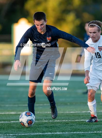 Thumbnail 1 in Hersey vs. Evanston (IHSA 3A Regional Semifinal) photogallery.