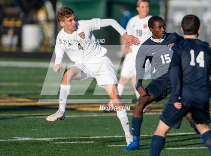 Thumbnail 3 in Hersey vs. Evanston (IHSA 3A Regional Semifinal) photogallery.