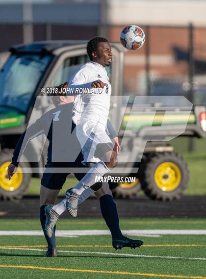 Thumbnail 3 in Hersey vs. Evanston (IHSA 3A Regional Semifinal) photogallery.