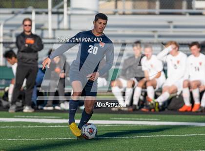 Thumbnail 3 in Hersey vs. Evanston (IHSA 3A Regional Semifinal) photogallery.
