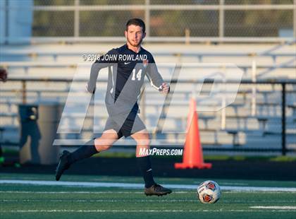 Thumbnail 2 in Hersey vs. Evanston (IHSA 3A Regional Semifinal) photogallery.