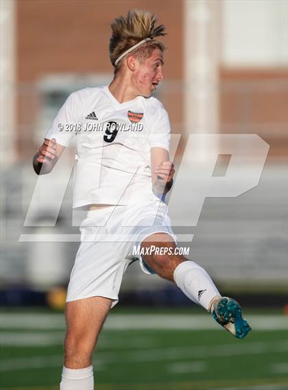 Thumbnail 2 in Hersey vs. Evanston (IHSA 3A Regional Semifinal) photogallery.