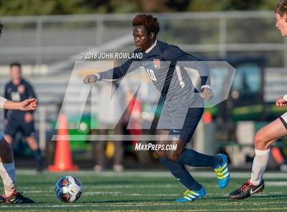 Thumbnail 2 in Hersey vs. Evanston (IHSA 3A Regional Semifinal) photogallery.