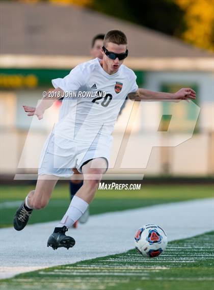 Thumbnail 3 in Hersey vs. Evanston (IHSA 3A Regional Semifinal) photogallery.