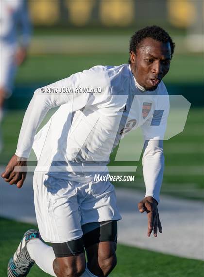 Thumbnail 1 in Hersey vs. Evanston (IHSA 3A Regional Semifinal) photogallery.