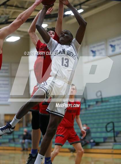 Thumbnail 1 in West vs. Juan Diego (Eagle Holiday Shootout) photogallery.