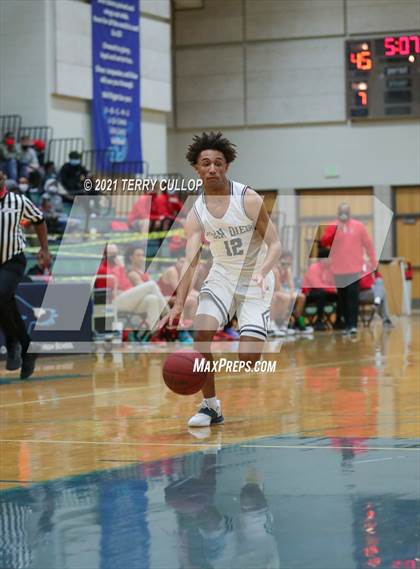 Thumbnail 2 in West vs. Juan Diego (Eagle Holiday Shootout) photogallery.