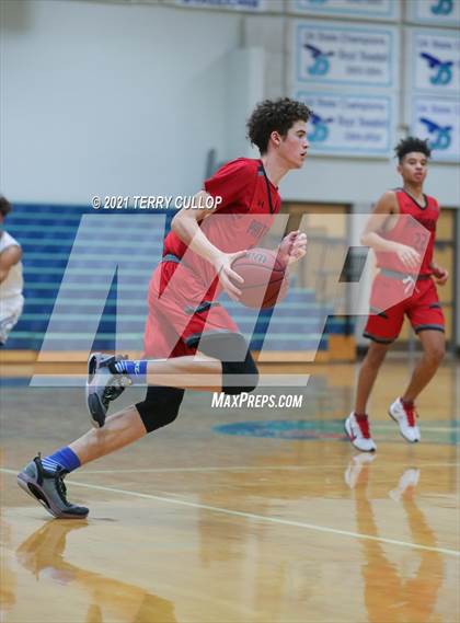 Thumbnail 2 in West vs. Juan Diego (Eagle Holiday Shootout) photogallery.