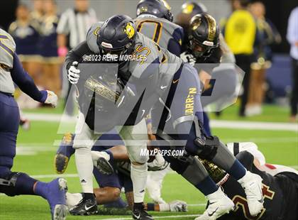 Thumbnail 1 in Warren vs Downey photogallery.