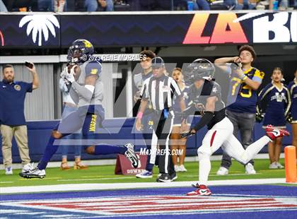 Thumbnail 3 in Warren vs Downey photogallery.