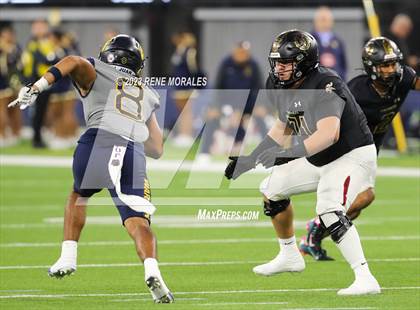 Thumbnail 2 in Warren vs Downey photogallery.
