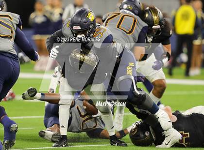 Thumbnail 2 in Warren vs Downey photogallery.