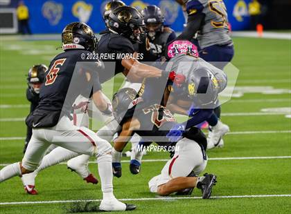 Thumbnail 2 in Warren vs Downey photogallery.
