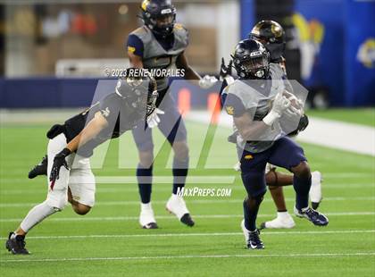 Thumbnail 2 in Warren vs Downey photogallery.