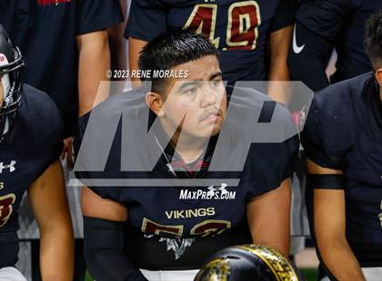 Thumbnail 2 in Warren vs Downey photogallery.