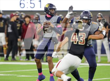 Thumbnail 3 in Warren vs Downey photogallery.