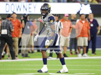 Thumbnail 2 in Warren vs Downey photogallery.
