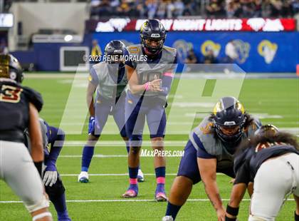 Thumbnail 3 in Warren vs Downey photogallery.