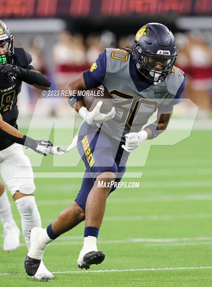 Thumbnail 3 in Warren vs Downey photogallery.