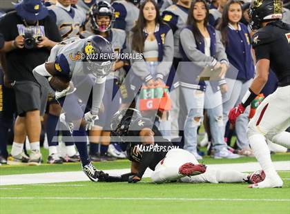 Thumbnail 3 in Warren vs Downey photogallery.