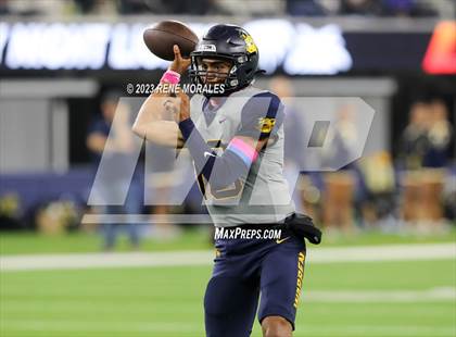 Thumbnail 2 in Warren vs Downey photogallery.
