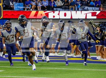 Thumbnail 1 in Warren vs Downey photogallery.