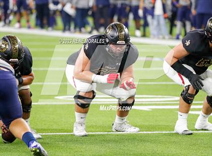 Thumbnail 2 in Warren vs Downey photogallery.