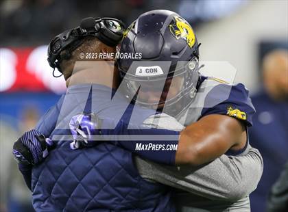 Thumbnail 2 in Warren vs Downey photogallery.