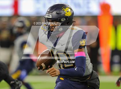 Thumbnail 1 in Warren vs Downey photogallery.