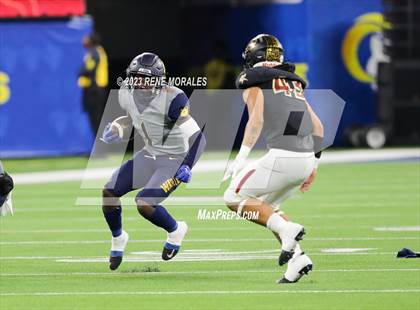 Thumbnail 1 in Warren vs Downey photogallery.