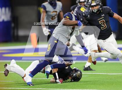 Thumbnail 3 in Warren vs Downey photogallery.