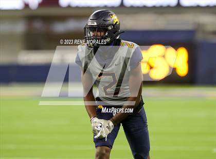 Thumbnail 3 in Warren vs Downey photogallery.