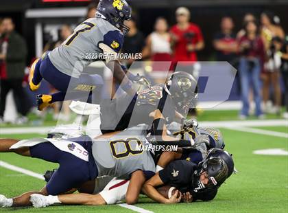 Thumbnail 3 in Warren vs Downey photogallery.