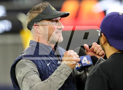 Thumbnail 1 in Warren vs Downey photogallery.